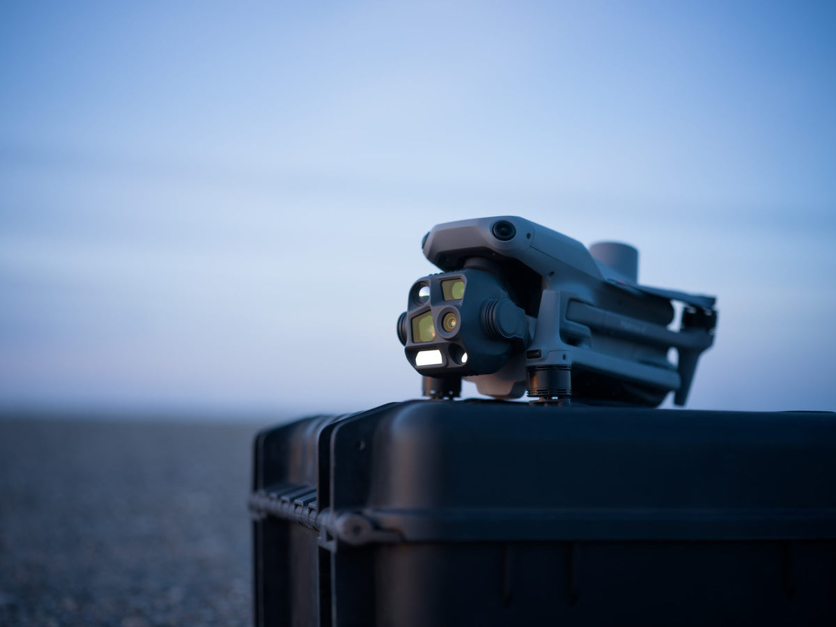 A hordtáskán, bevetés előtt – hivatalos DJI-fotó