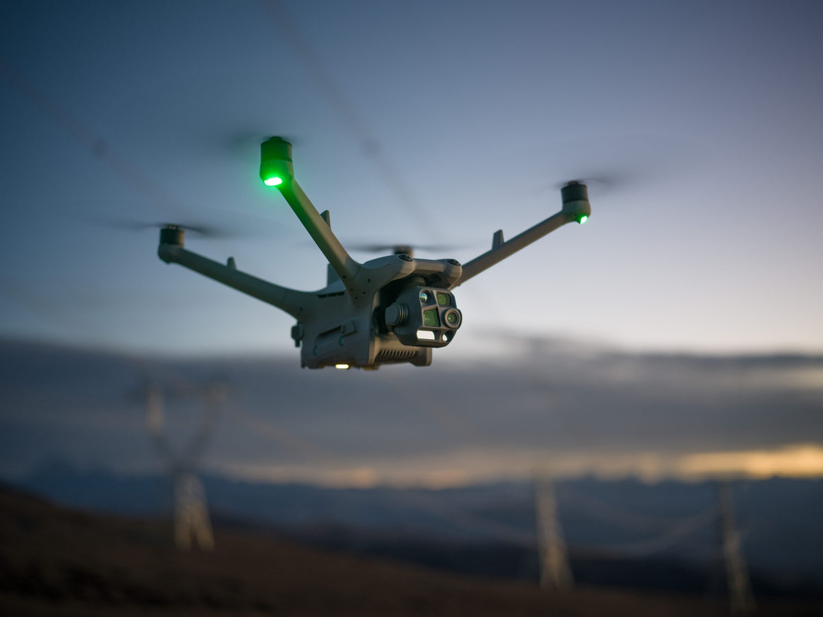 Matrice 4TD éjszakai bevetésen – hivatalos DJI-fotó