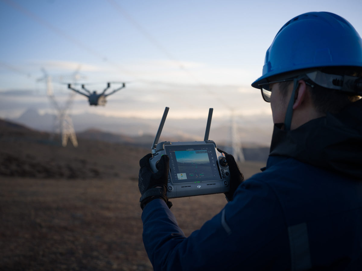 Dokkoló nélkül, távirányítóval is repülhető – hivatalos DJI-fotó